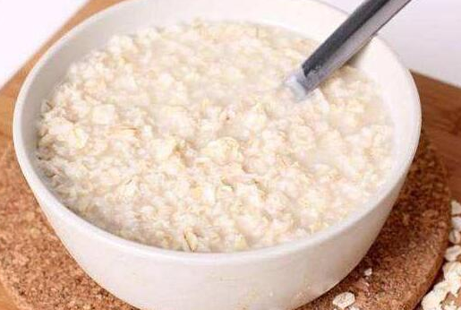 燕麦片的功效与作用及食用方法，燕麦正确食用方法