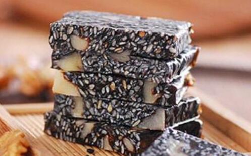 阿胶糕的功效与作用及食用方法，坚持吃1个月阿胶糕效果