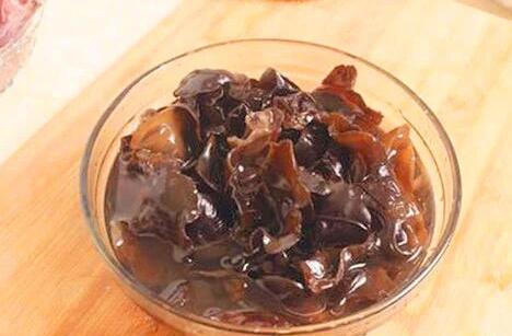 木耳可以生吃吗,木耳泡多久可以吃