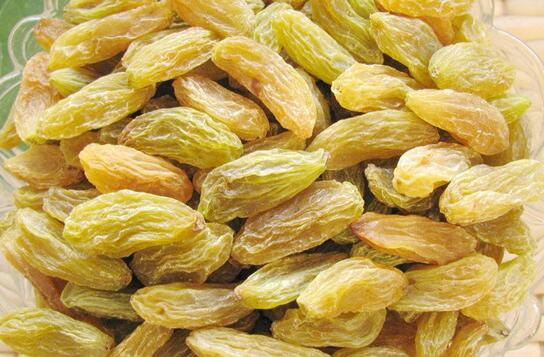 葡萄干的功效与作用禁忌，葡萄干的正确吃法