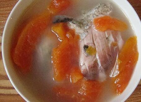 鲫鱼木瓜汤有什么功效，鲫鱼木瓜汤的禁忌