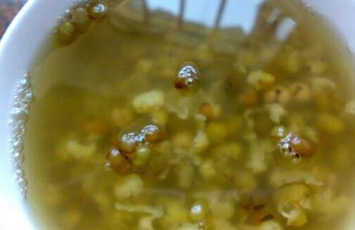吃药可以喝绿豆汤吗，绿豆汤和消炎药相克吗