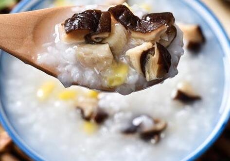 海鲜粥怎么做不腥，海鲜粥的简单做法大全