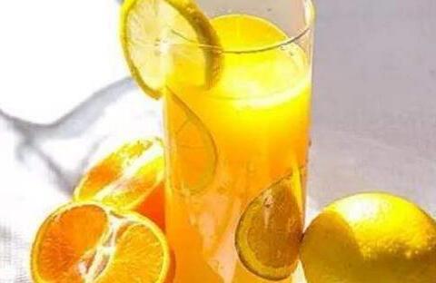 柠檬水是酸性还是碱性，柠檬水什么时候喝最好