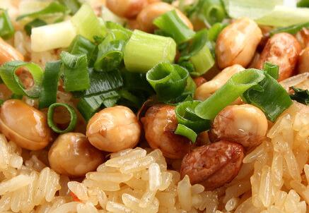 糯米饭怎么做好吃，蒸糯米饭的最简单做法