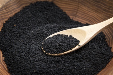 黑芝麻的功效与作用 坚持吃半年黑芝麻会怎么样