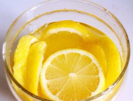 柠檬蜂蜜水的功效,柠檬蜂蜜水的正确做法