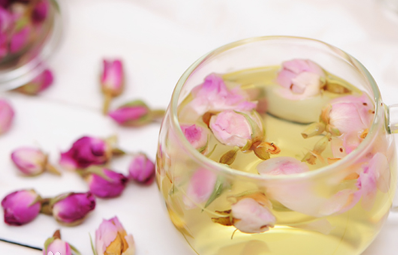 玫瑰花泡水喝的正确方法，坚持喝一个月玫瑰花茶