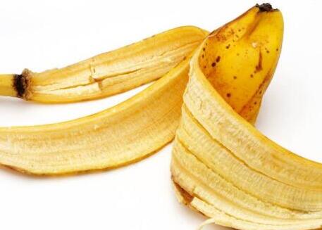 香蕉皮祛斑用几天见效，用香蕉敷脸5年了