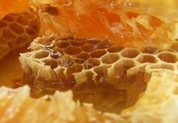 蜂胶的副作用有哪些？长期服用蜂胶10年有什么危害？