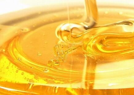 蜂蜜不能和什么一起吃，蜂蜜和什么一起吃会中毒