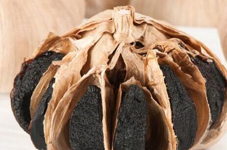 黑蒜孕妇可以吃吗，女人吃黑蒜的功效与作用