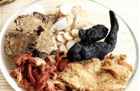 四物汤一个月喝几次合适，四物汤坚持喝一年了