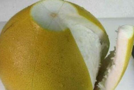 柚子皮怎么做好吃，柚子皮的家常做法