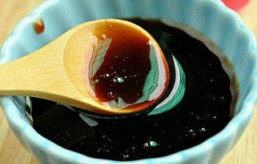 秋梨膏什么梗，秋梨膏的功效与作用及禁忌