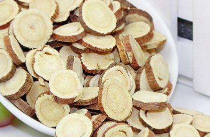 甘草泡水喝的功效，甘草泡水喝竟有6个害处