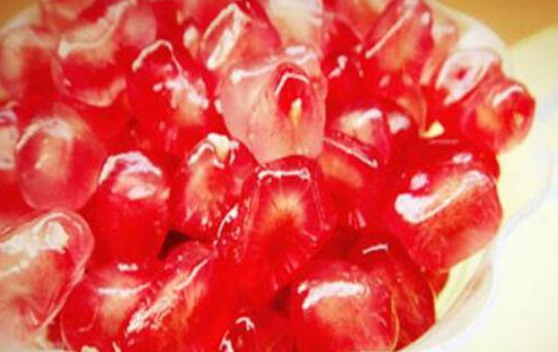 吃石榴有什么好处，石榴吃多了会怎么样