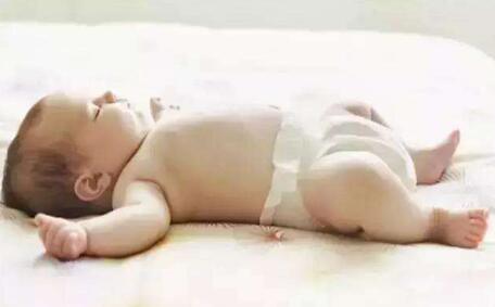 新生儿肠绞痛的症状， 肠绞痛排气最有效方法