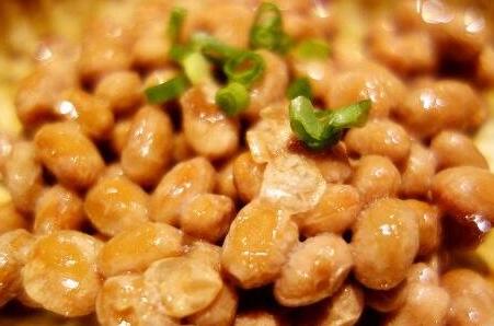 纳豆早晨吃还是晚上吃好，纳豆吃了一年多