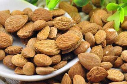 甜杏仁的功效与作用及食用方法