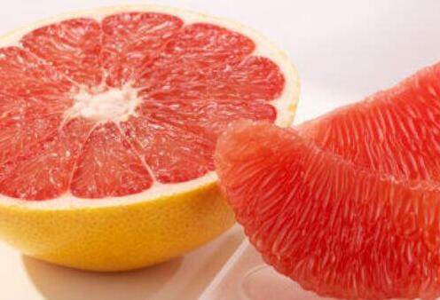 葡萄柚的功效与作用，每天吃一个葡萄柚的好处