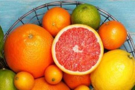 葡萄柚的功效与作用，每天吃一个葡萄柚的好处