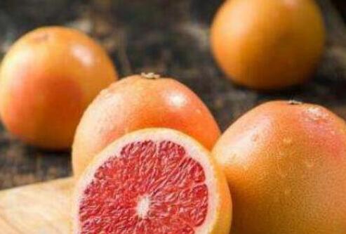 葡萄柚的功效与作用，每天吃一个葡萄柚的好处