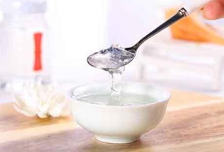 雪燕和燕窝的区别是什么,雪燕和燕窝哪个更贵