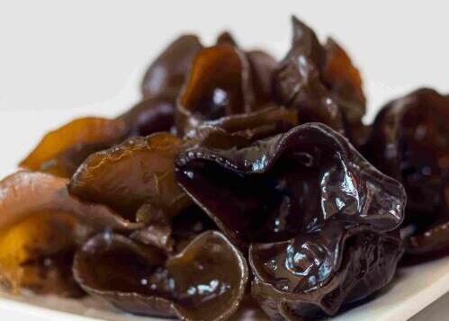 木耳的正确泡法及时间，每天吃木耳一年后