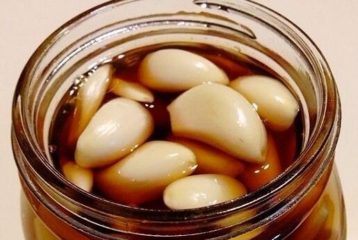 醋泡大蒜的功效与作用，醋泡大蒜的正确做法