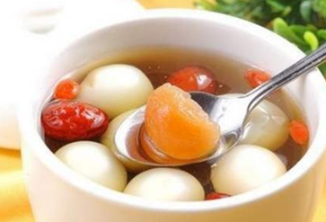桂圆肉泡水喝的功效 但是这几类人群要禁忌喝它