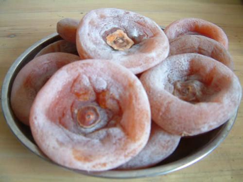 柿饼不能和什么一起吃？柿饼的功效与作用禁忌