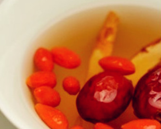 枸杞红枣茶能天天喝吗，枸杞红枣泡水正确方法