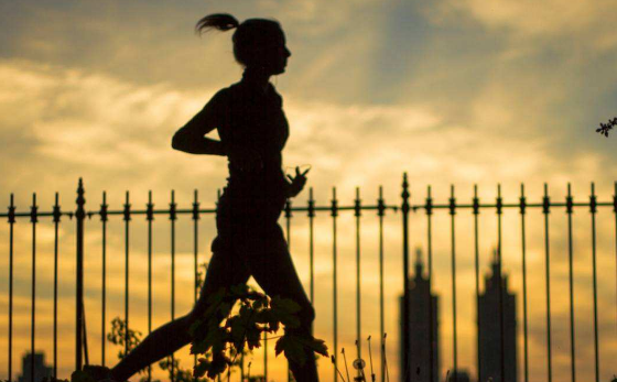 早上跑步好还是晚上跑步好？你还不清楚吗？