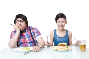 暴瘦后皮肤松弛怎么解决  4种减肥后收紧皮肤的方法