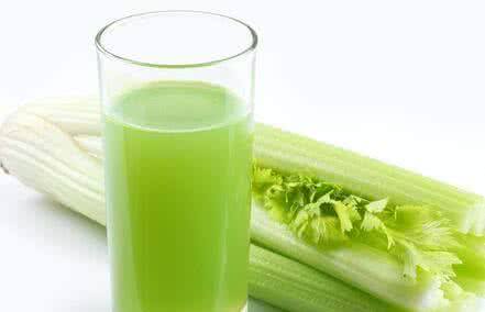 喝芹菜汁我瘦了20斤!你信吗?