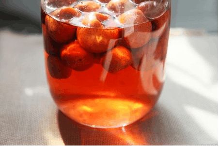 山楂酒的功效与作用是什么？