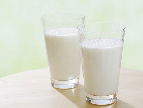 为什么喝牛奶拉肚子？原因是什么？