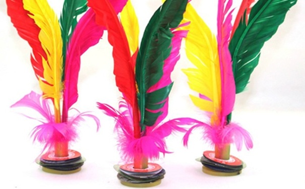 踢毽子伤膝盖吗？踢毽子对膝盖有影响吗？