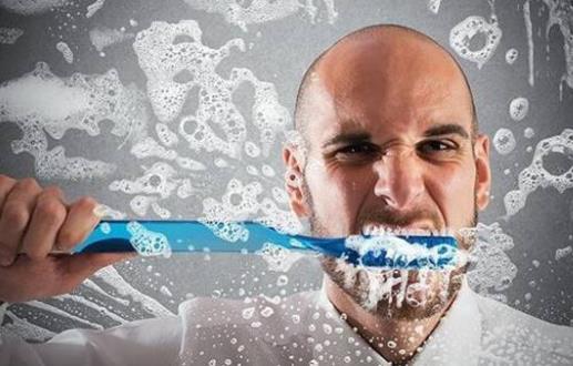 导致牙齿发黄的5大原因 搭配不同的食物进行美白牙齿