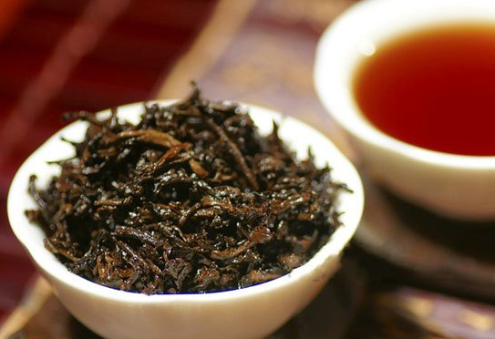 熟普洱茶和生普洱茶的区别，哪个减肥效果好