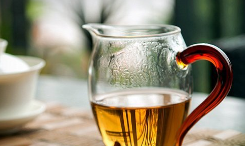 老白茶和新茶的区别，如何区分？