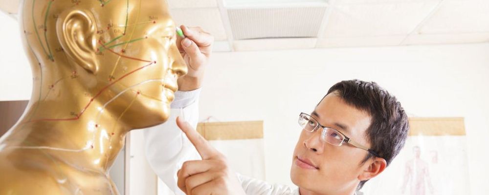 更年期烦躁怎么办 一道汤就能养心和安神 更年期烦躁怎么办 一道汤就能养心和安神