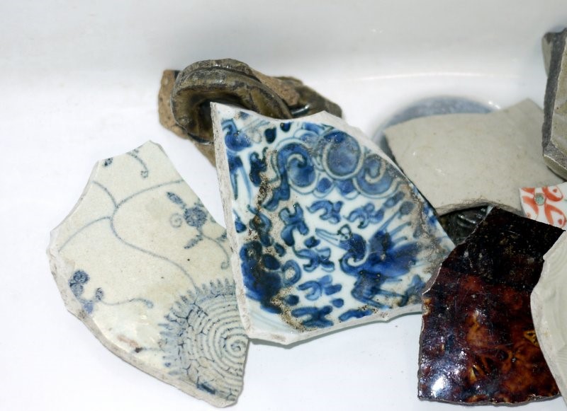 青花残片 一 青花残片 一