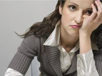 女生经常掉发怎么办？防止掉发的食物推荐