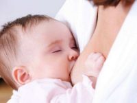 母乳变红还能吃吗 母乳为什么会变红
