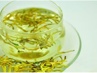 泡金银花茶加入糖的正确选择方式 泡金银花加入冰糖味道更好