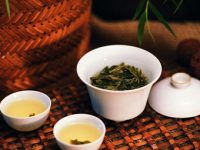 隔夜茶的作用 隔夜茶的妙用