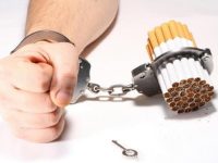 多年烟瘾犯了很难受 9大招对付烟瘾发作