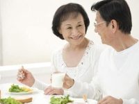 中年人吃完晚饭锻炼好不好